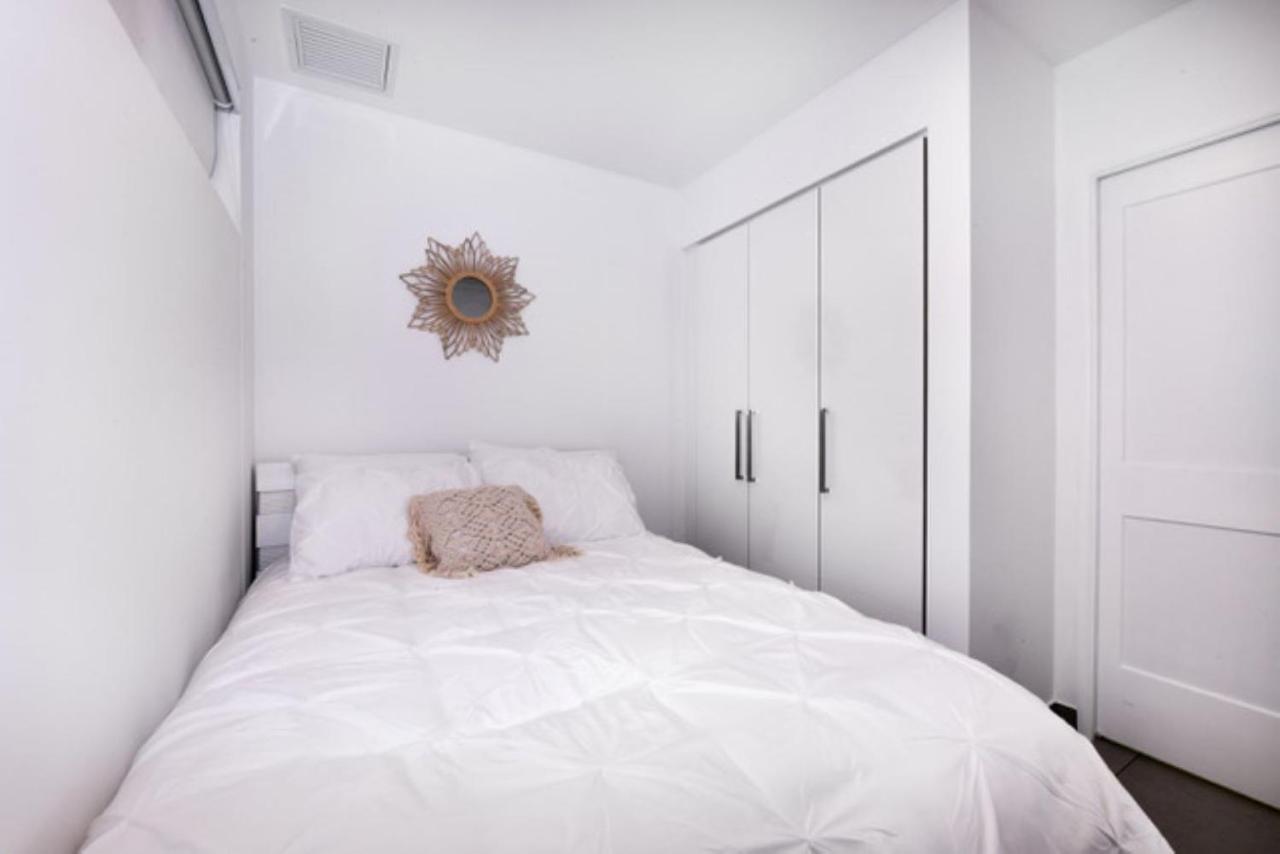 Stylish Luxury Condo, Central Location, Ocean View, Pool, Gym Oranjestad Zewnętrze zdjęcie
