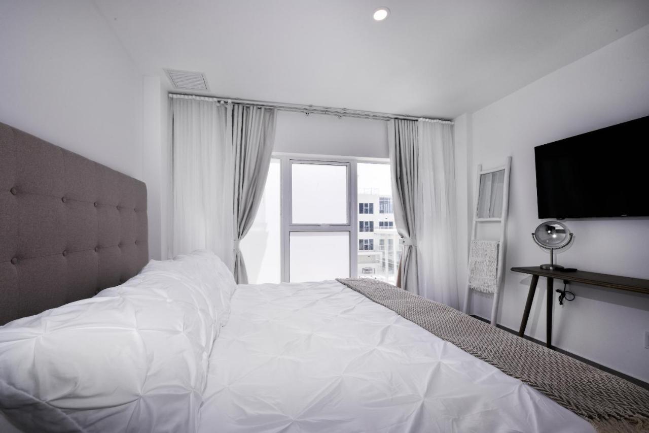 Stylish Luxury Condo, Central Location, Ocean View, Pool, Gym Oranjestad Zewnętrze zdjęcie