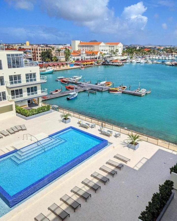 Stylish Luxury Condo, Central Location, Ocean View, Pool, Gym Oranjestad Zewnętrze zdjęcie