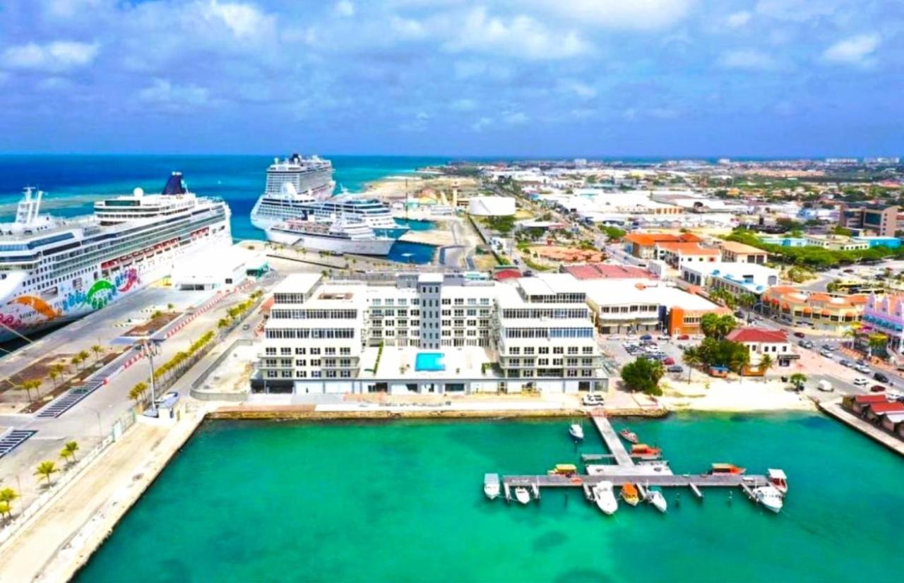 Stylish Luxury Condo, Central Location, Ocean View, Pool, Gym Oranjestad Zewnętrze zdjęcie