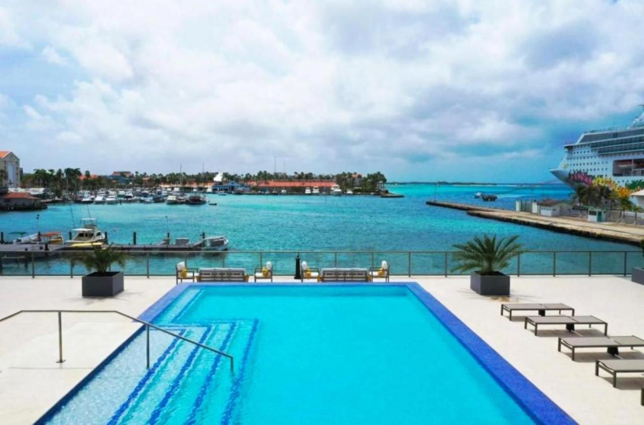 Stylish Luxury Condo, Central Location, Ocean View, Pool, Gym Oranjestad Zewnętrze zdjęcie