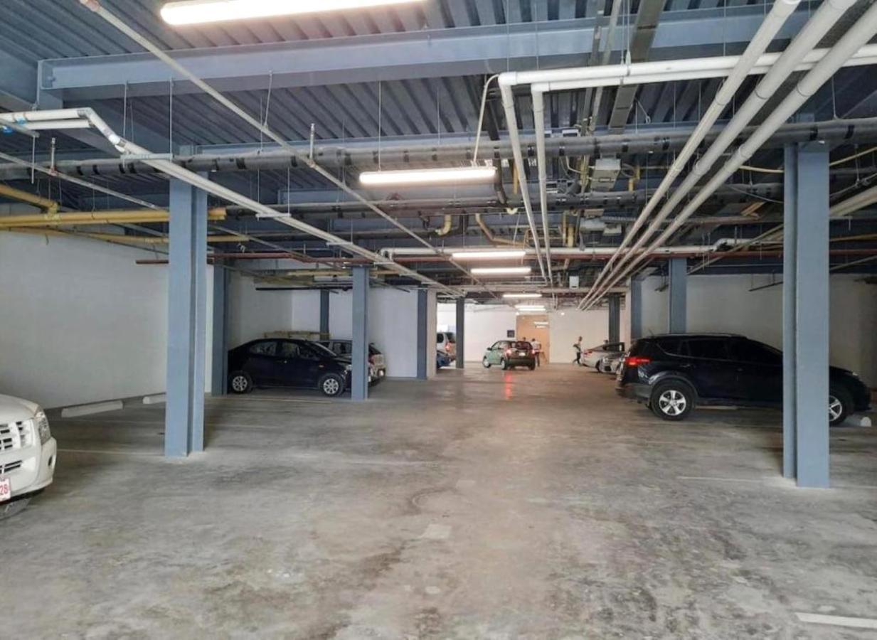 Stylish Luxury Condo, Central Location, Ocean View, Pool, Gym Oranjestad Zewnętrze zdjęcie